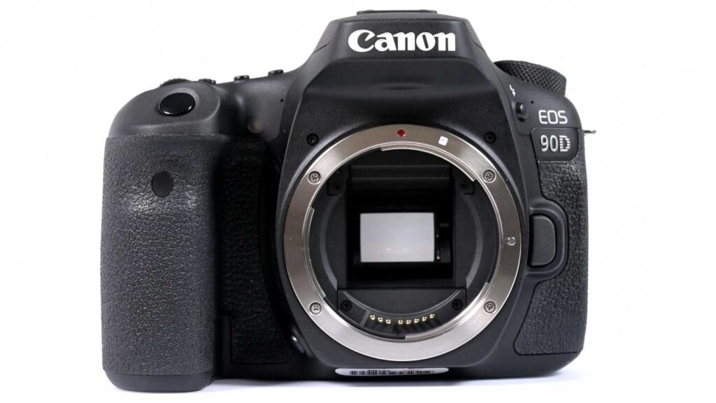 продать фотоаппарат Canon EOS 90D