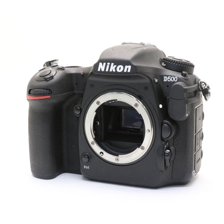 Продать фотоаппарат Nikon d500