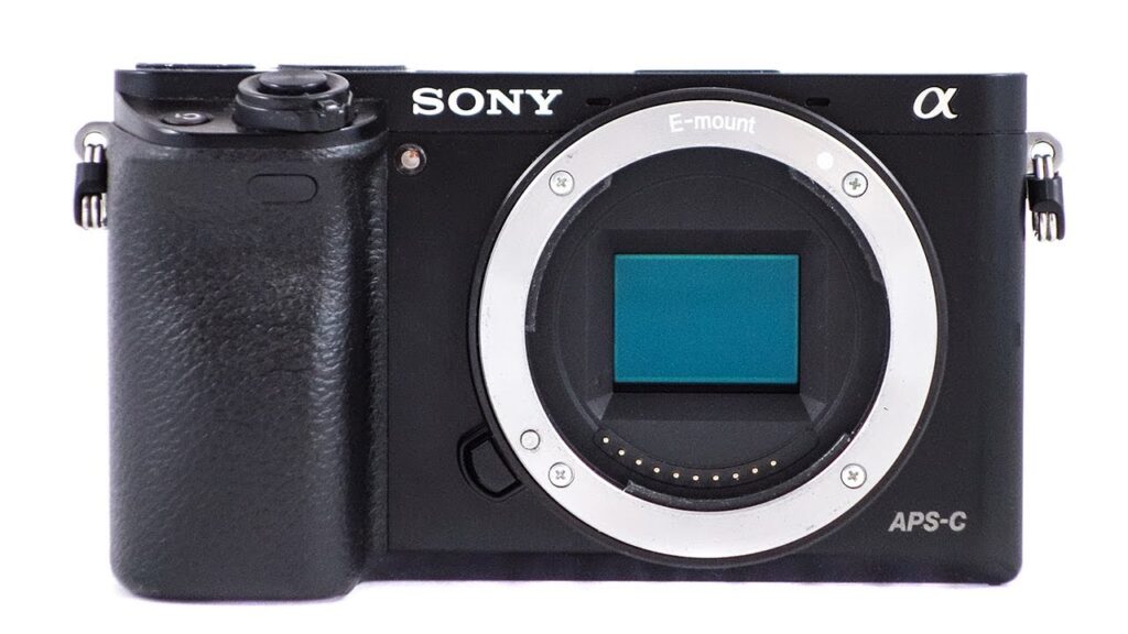 Продать фотоаппарат Sony Alpha 6100 APS-C